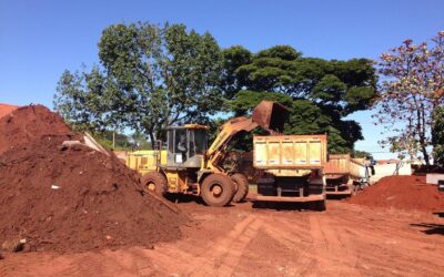Quais os principais tipos de máquinas de terraplenagem